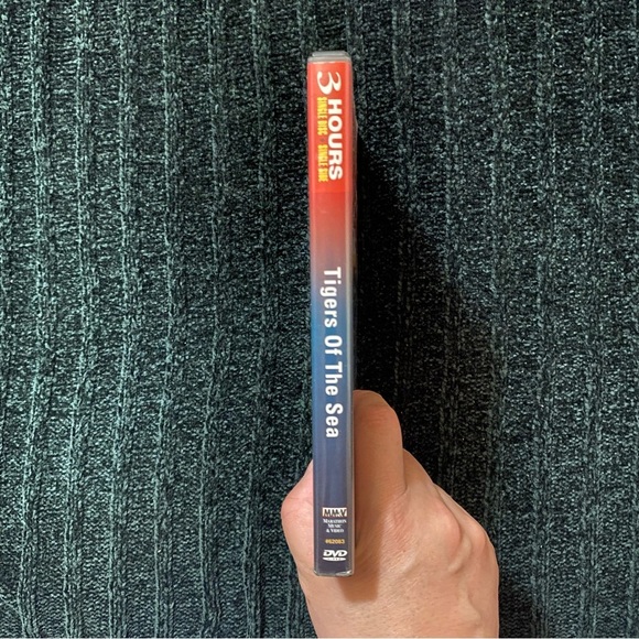 VGT DVD Tigers of the Sea 2000 The Story of The US Navy in WWII - Picture 3 of 5